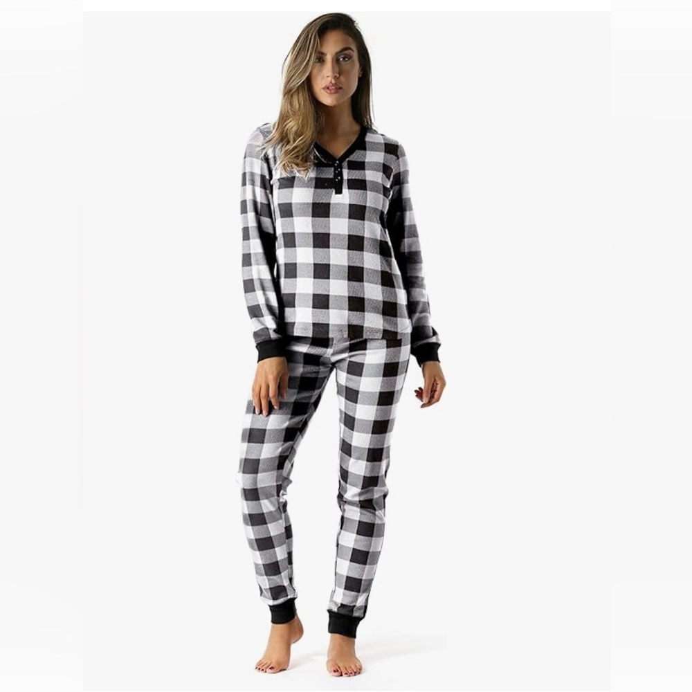 Women’s Black & White Buffalo Plaid Pajama Set - XL